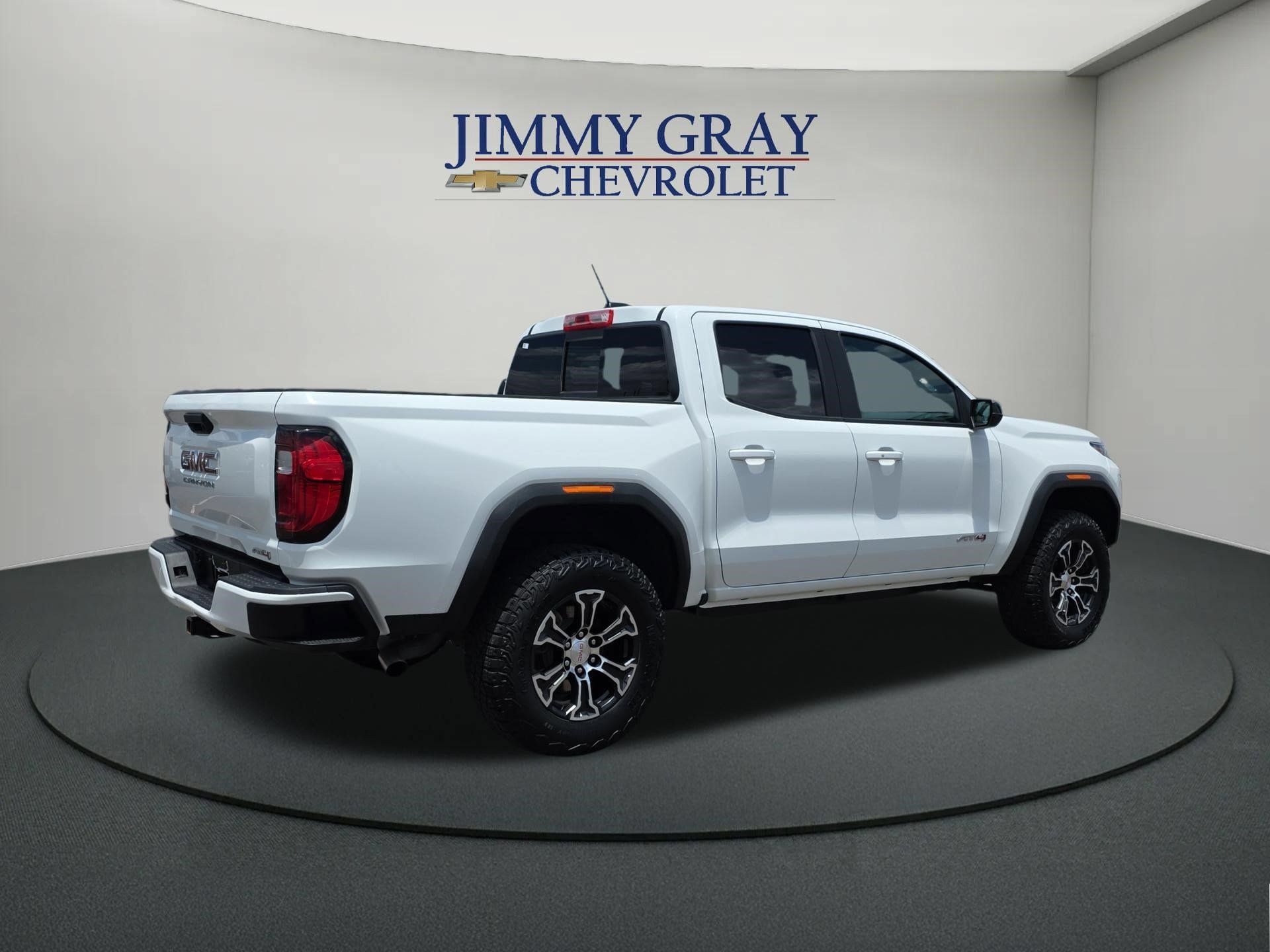 Used 2024 GMC Canyon AT4 AWD/4WD image 5