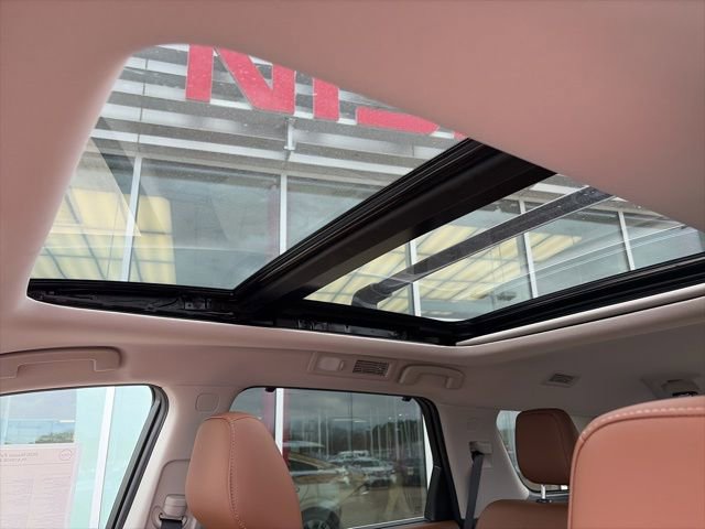 New 2026 Nissan Pathfinder Platinum image 23