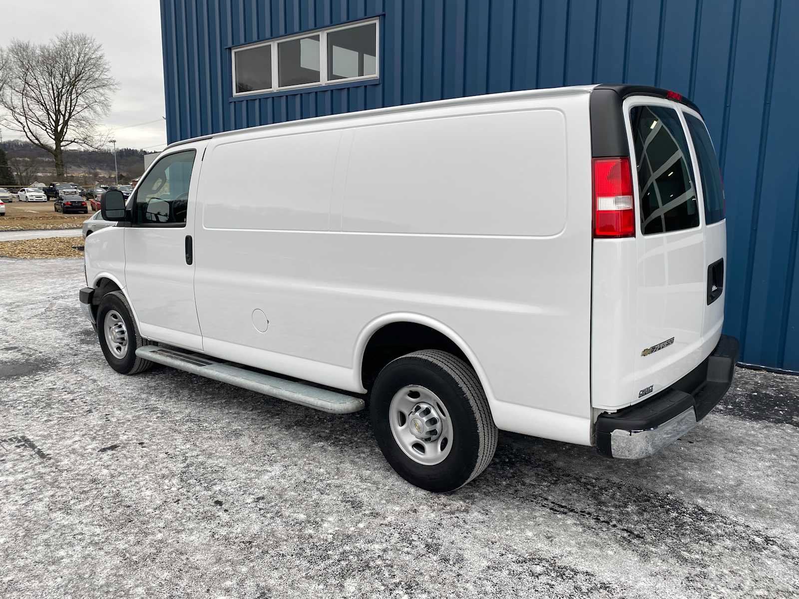 Used 2024 Chevrolet Express 2500 w/ Driver Convenience Package image 3