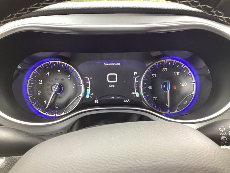 New 2026 Chrysler Pacifica Limited w/ S Appearance Package AWD/4WD image 36