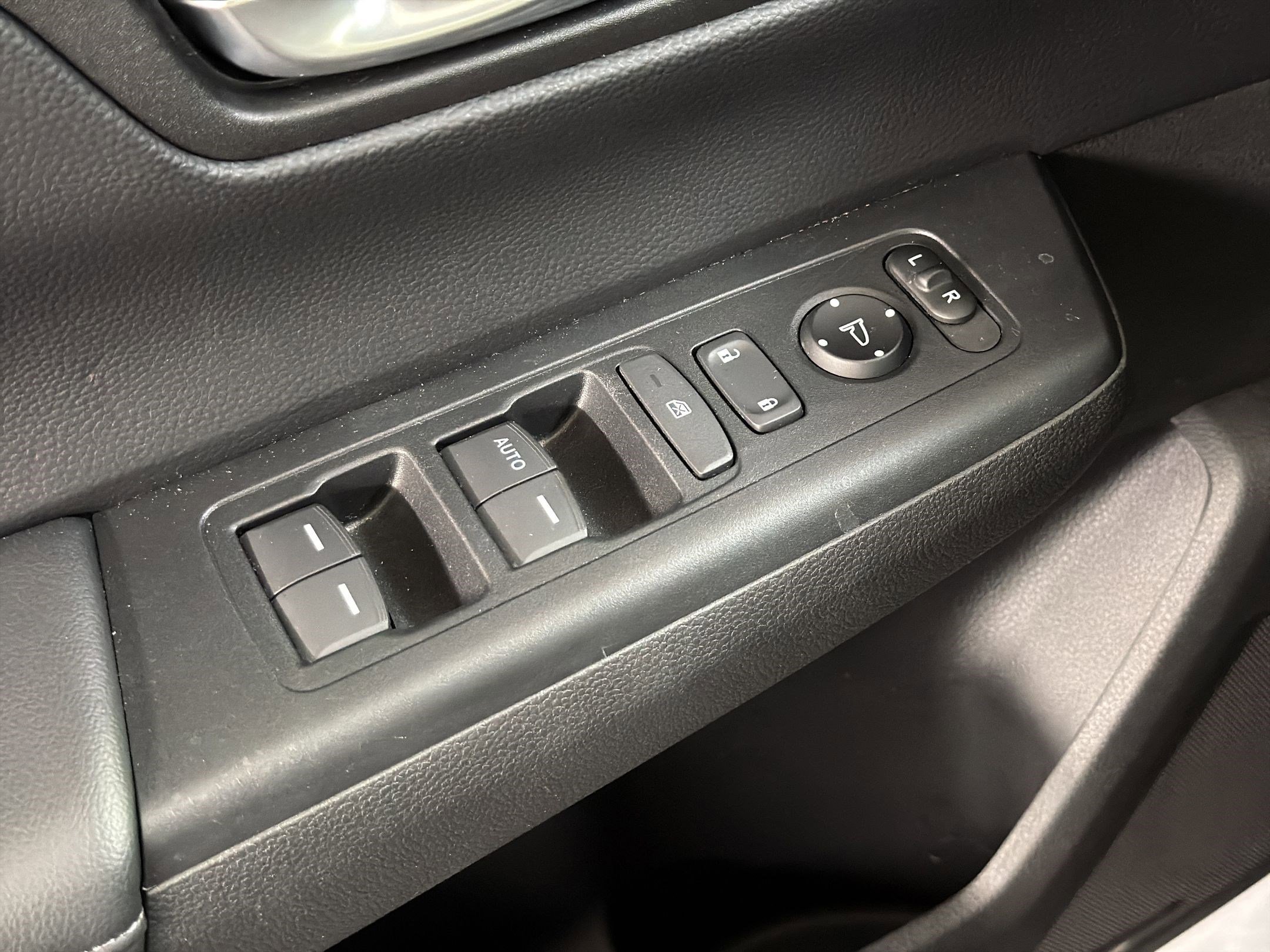 Certified 2023 Honda CR-V LX image 13