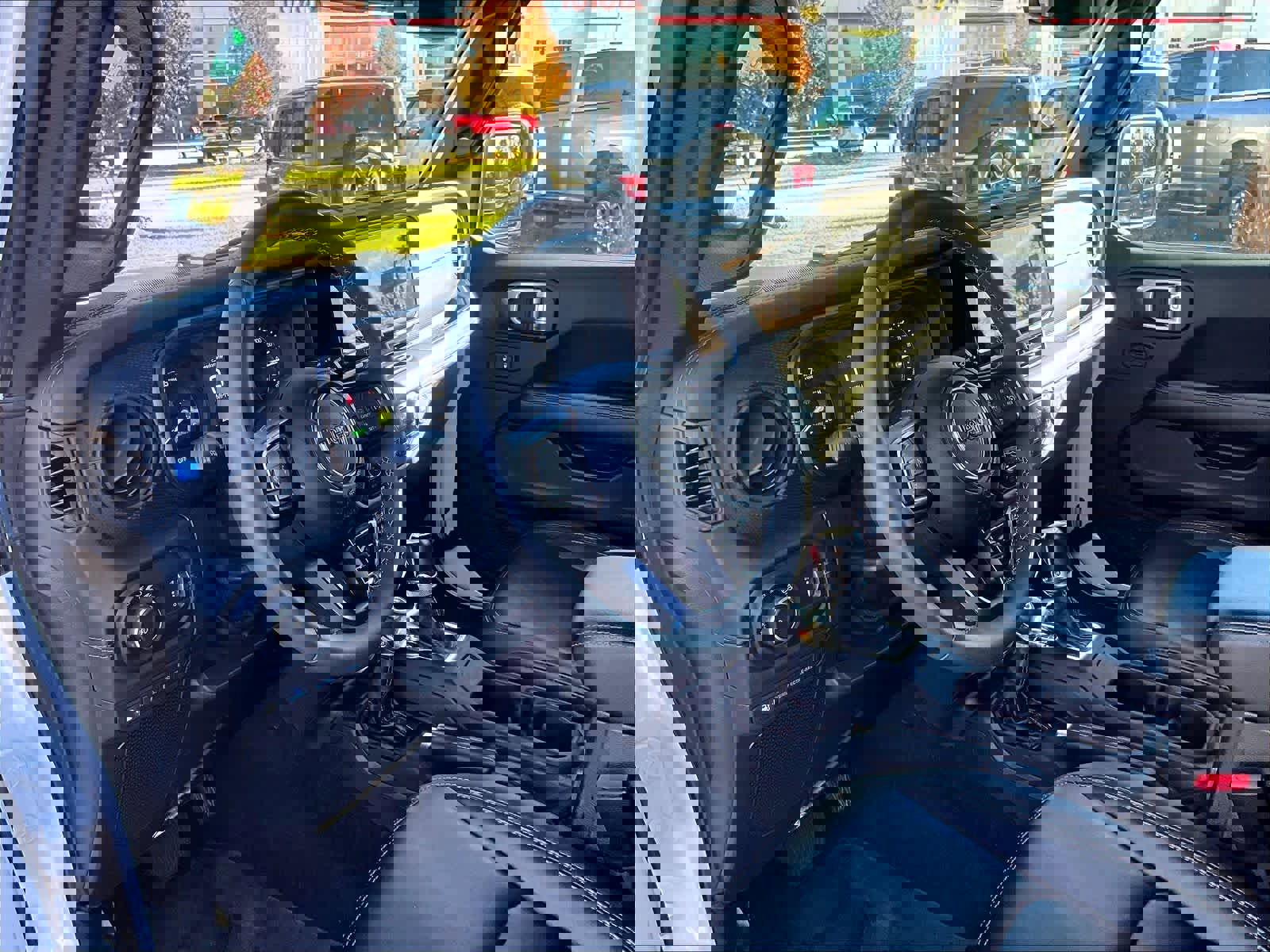 Used 2024 Jeep Wrangler Unlimited Rubicon 4xe image 8