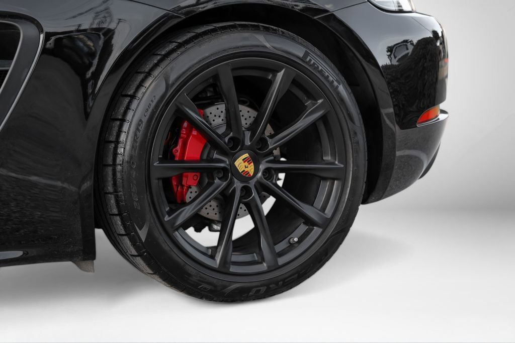 Used 2021 Porsche 718 Cayman w/ Premium Package image 59