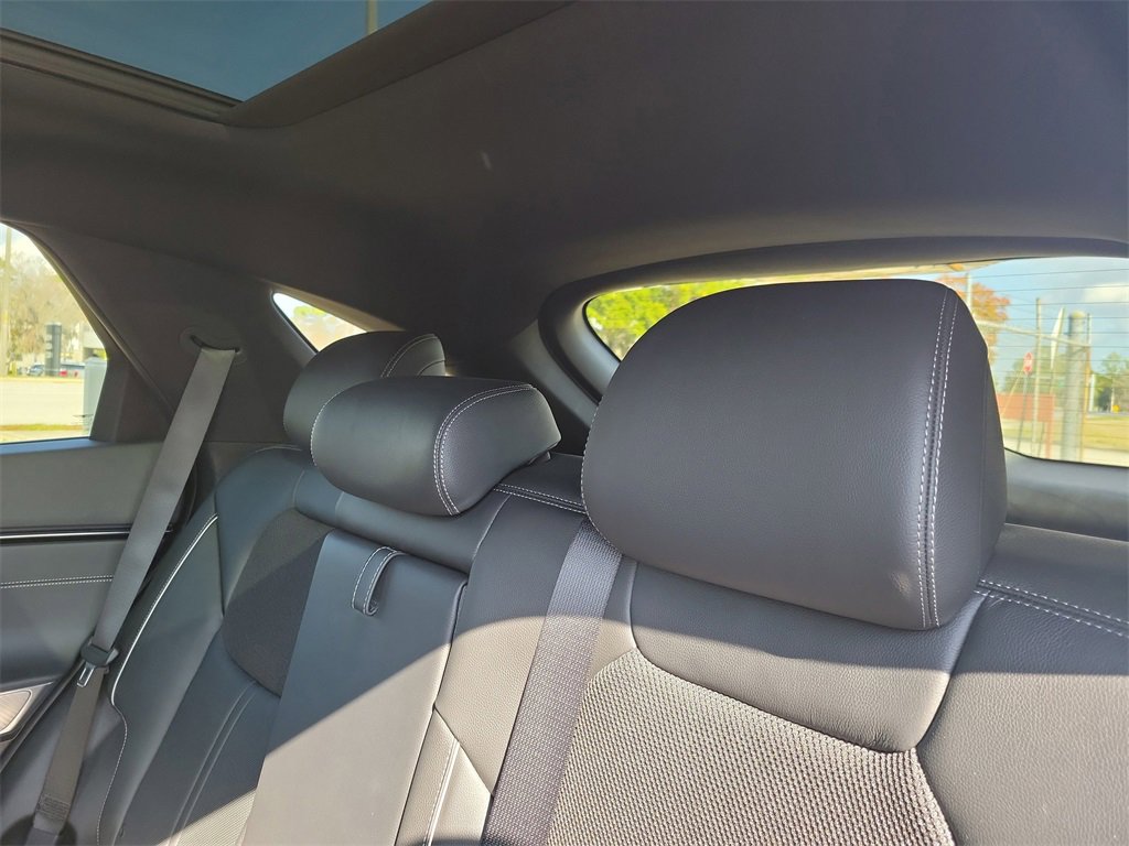 Used 2024 Genesis GV70 3.5T Sport image 14