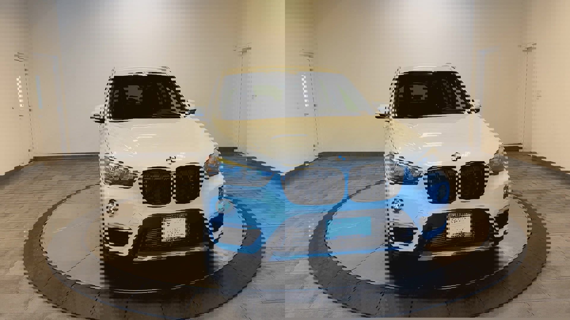 Used 2016 BMW X1 xDrive28i image 3