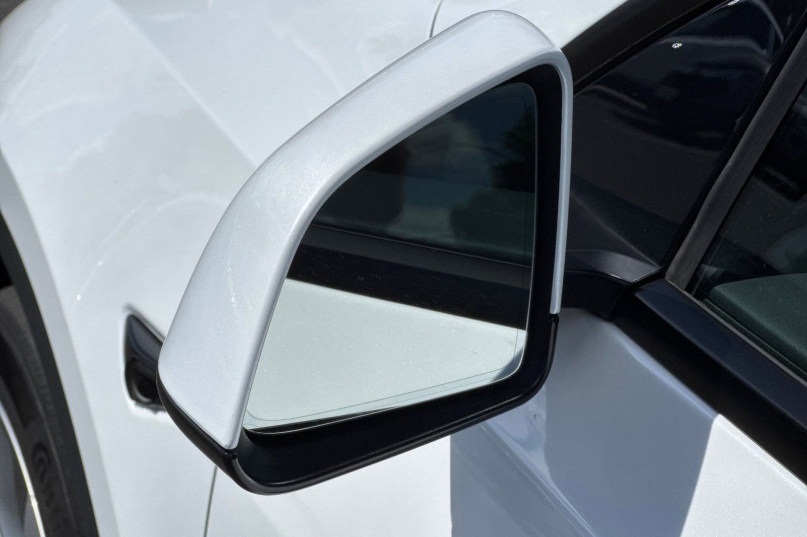 Used 2023 Tesla Model Y Long Range AWD/4WD image 51