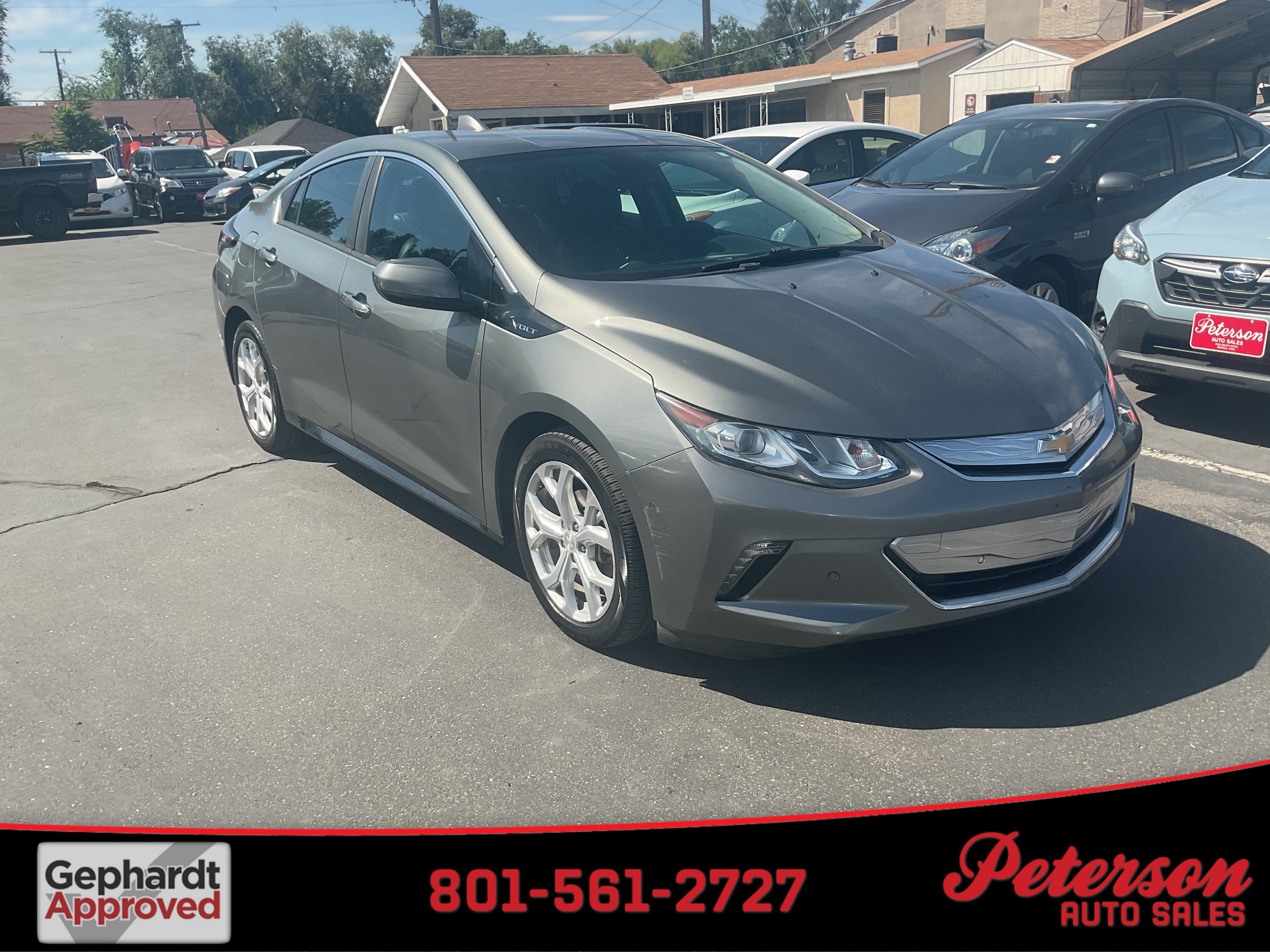 Used 2017 Chevrolet Volt Premier FWD image 1