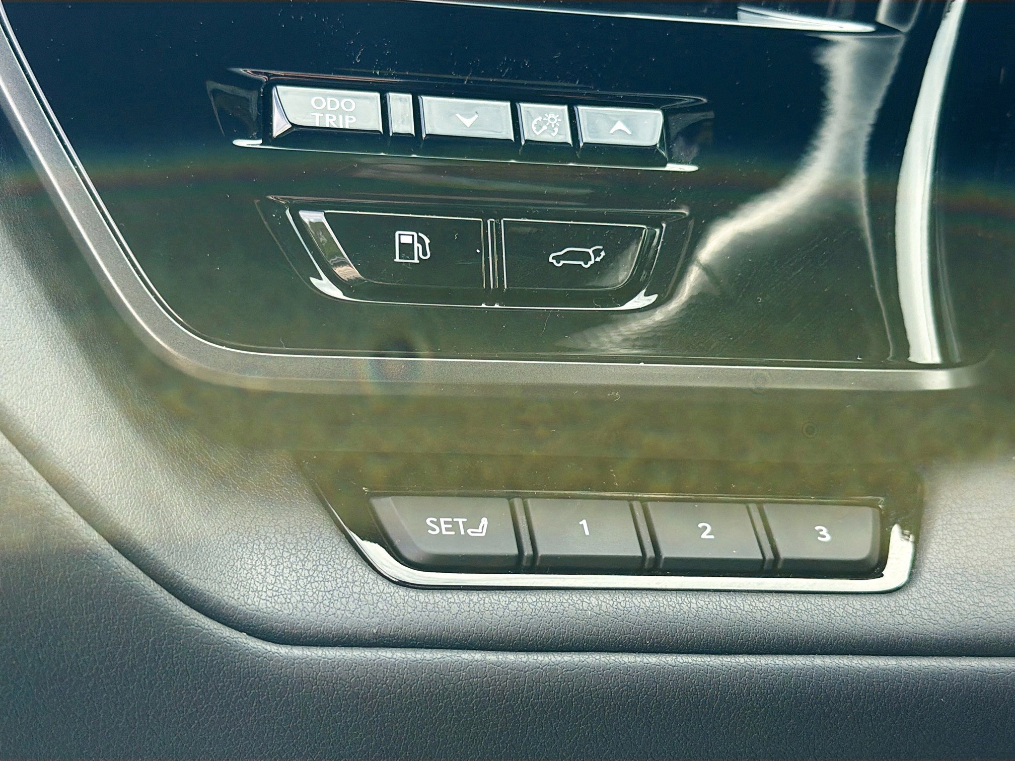 Used 2026 Lexus TX 500h AWD w/ Convenience Package image 35