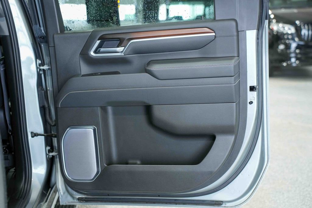 Used 2025 GMC Sierra 2500 Denali w/ Denali Reserve Package image 17