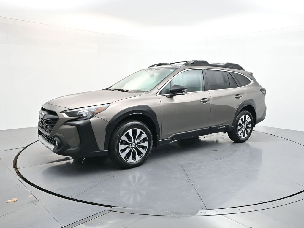 Used 2023 Subaru Outback Limited XT image 1