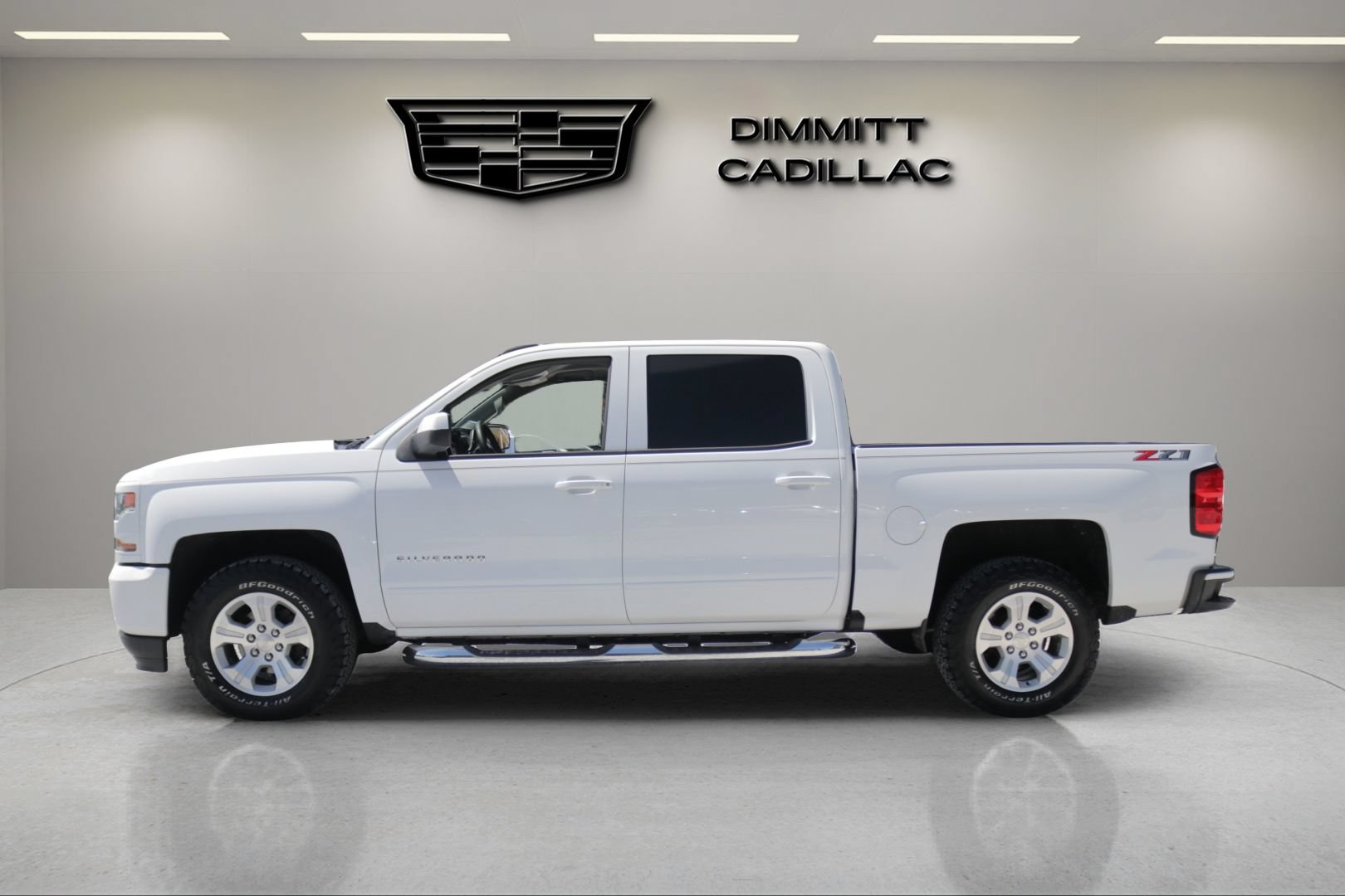 Used 2018 Chevrolet Silverado 1500 LT w/ All Star Edition AWD/4WD image 8