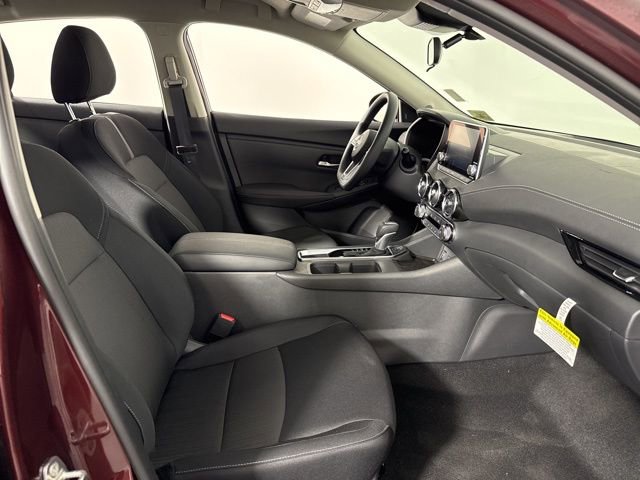 Used 2025 Nissan Sentra SV image 19