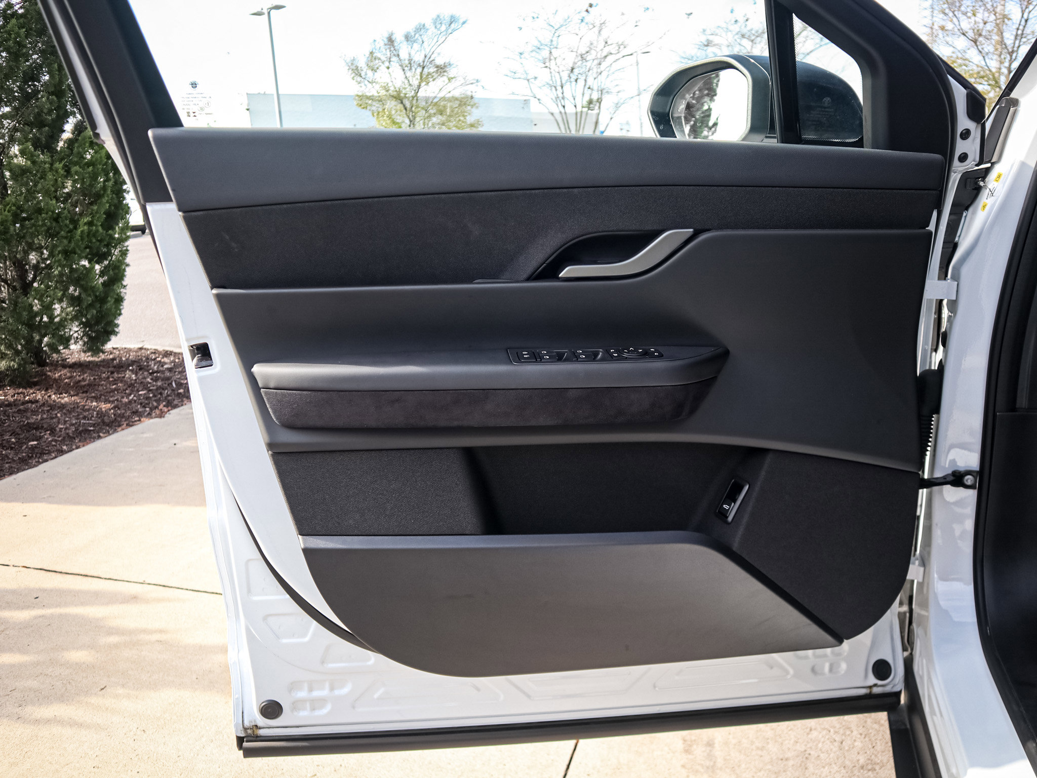 Used 2023 Fisker Ocean Extreme image 14