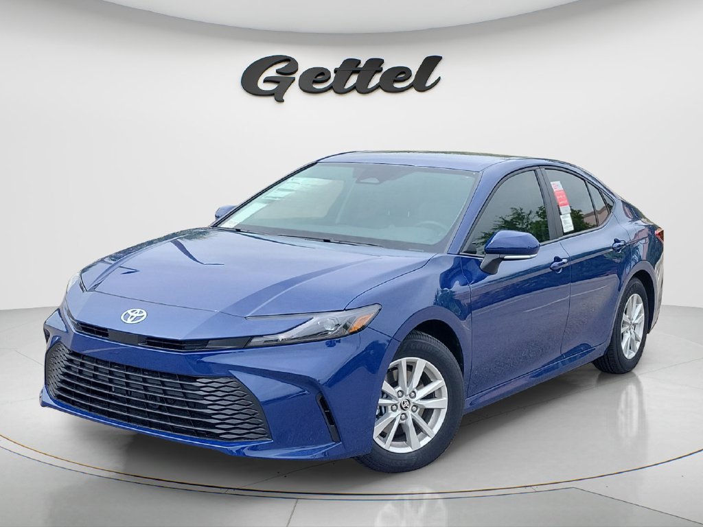 Used 2026 Toyota Camry LE FWD image 9