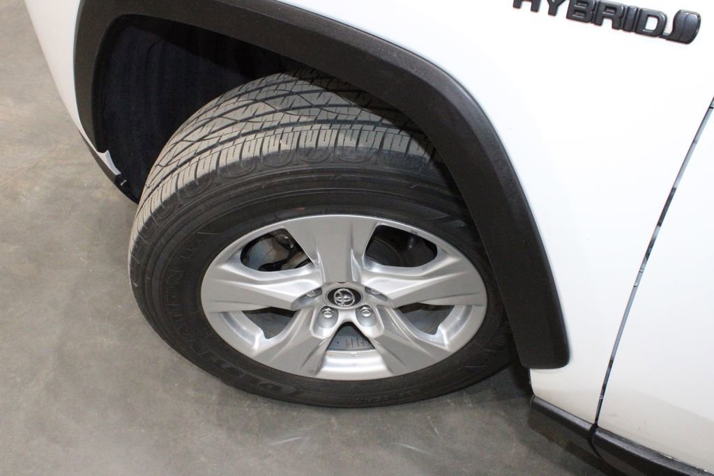 Used 2019 Toyota RAV4 XLE image 35