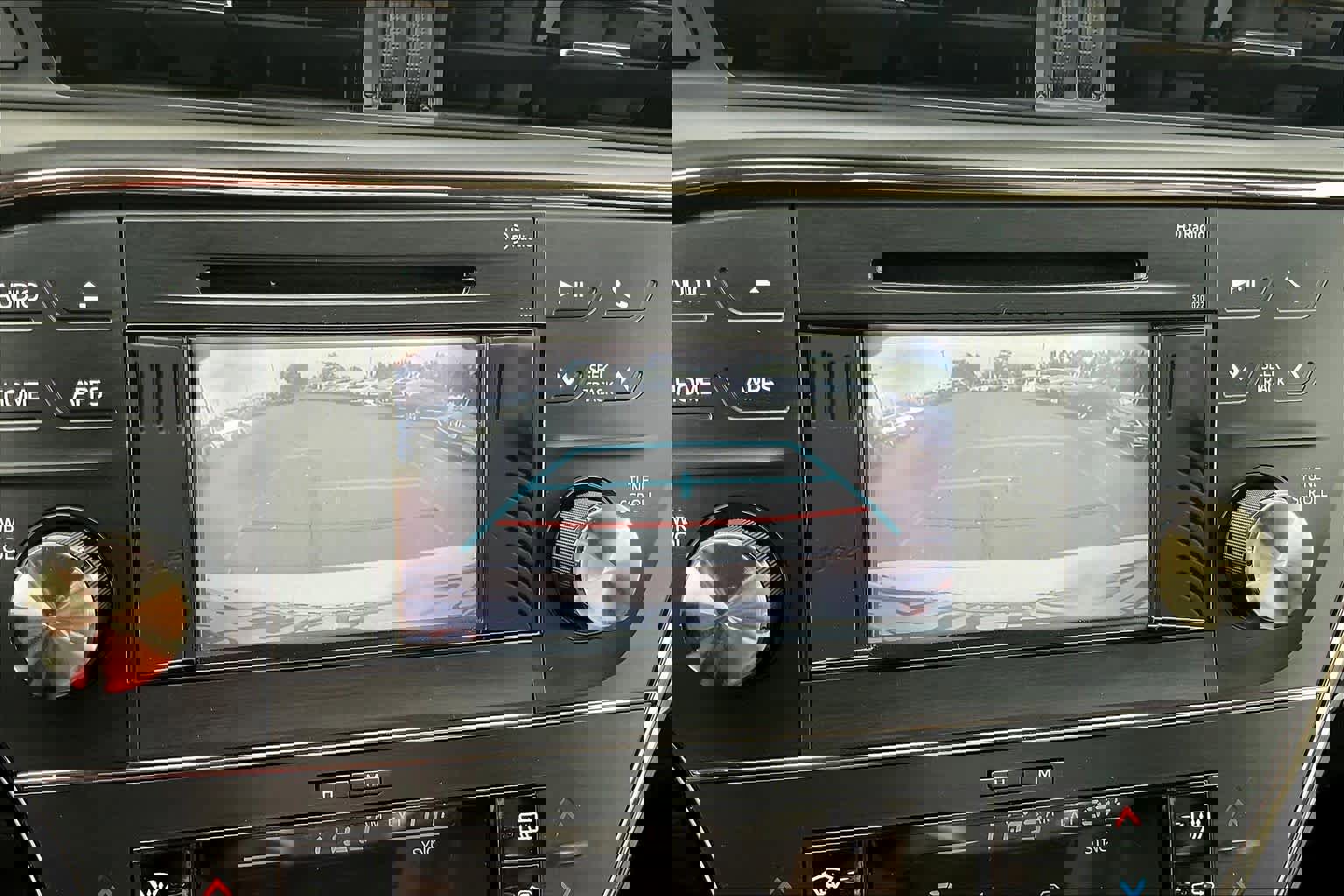 Used 2015 Toyota Avalon XLE image 22