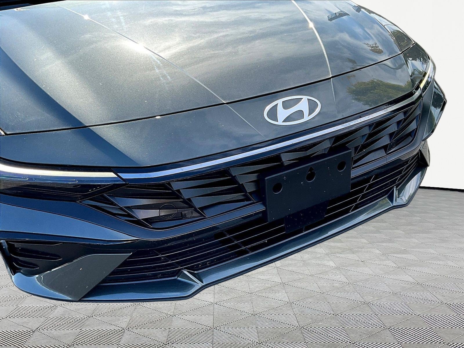 Used 2024 Hyundai Elantra SEL w/ Convenience Package FWD image 30