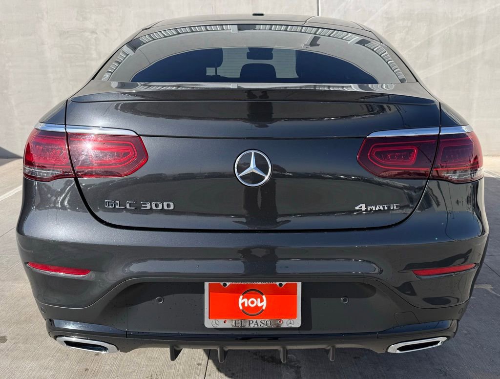 Used 2023 Mercedes-Benz GLC 300 4MATIC Coupe image 4