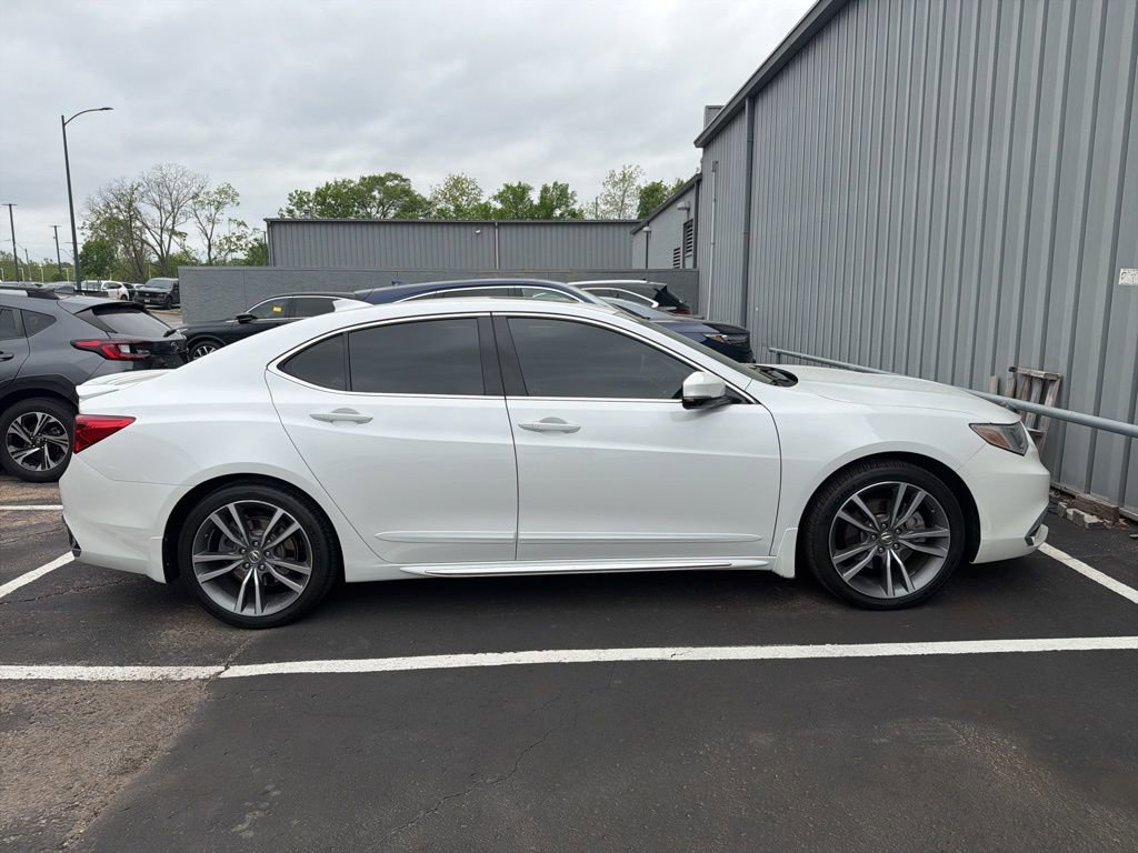 Used 2019 Acura TLX V6 w/ Technology Package FWD image 4