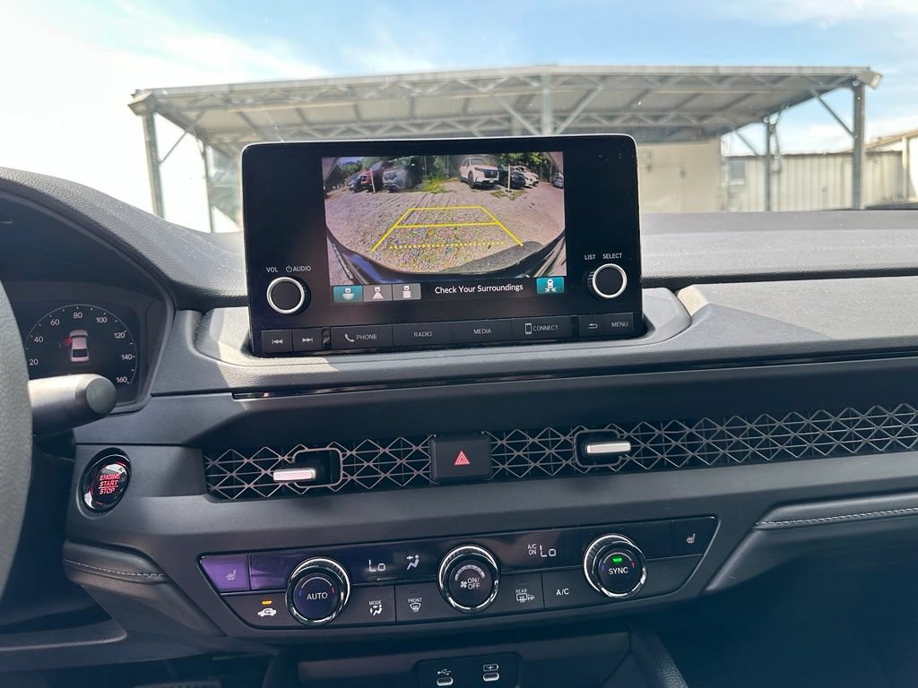 Used 2025 Honda Accord SE image 16