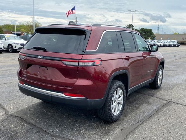 Used 2023 Jeep Grand Cherokee Limited AWD/4WD image 3