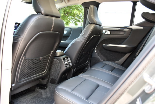 New 2026 Volvo XC40 B5 Plus w/ Climate Package AWD/4WD image 17