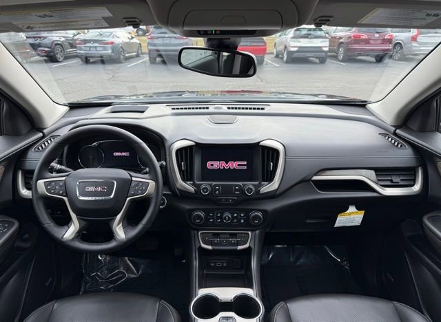 Used 2023 GMC Terrain Denali w/ Black Diamond Edition image 25