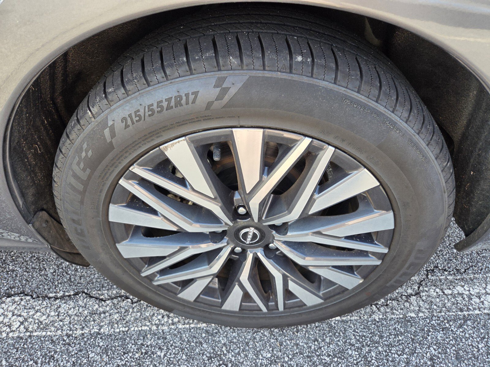 Used 2024 Nissan Altima 2.5 SV image 29