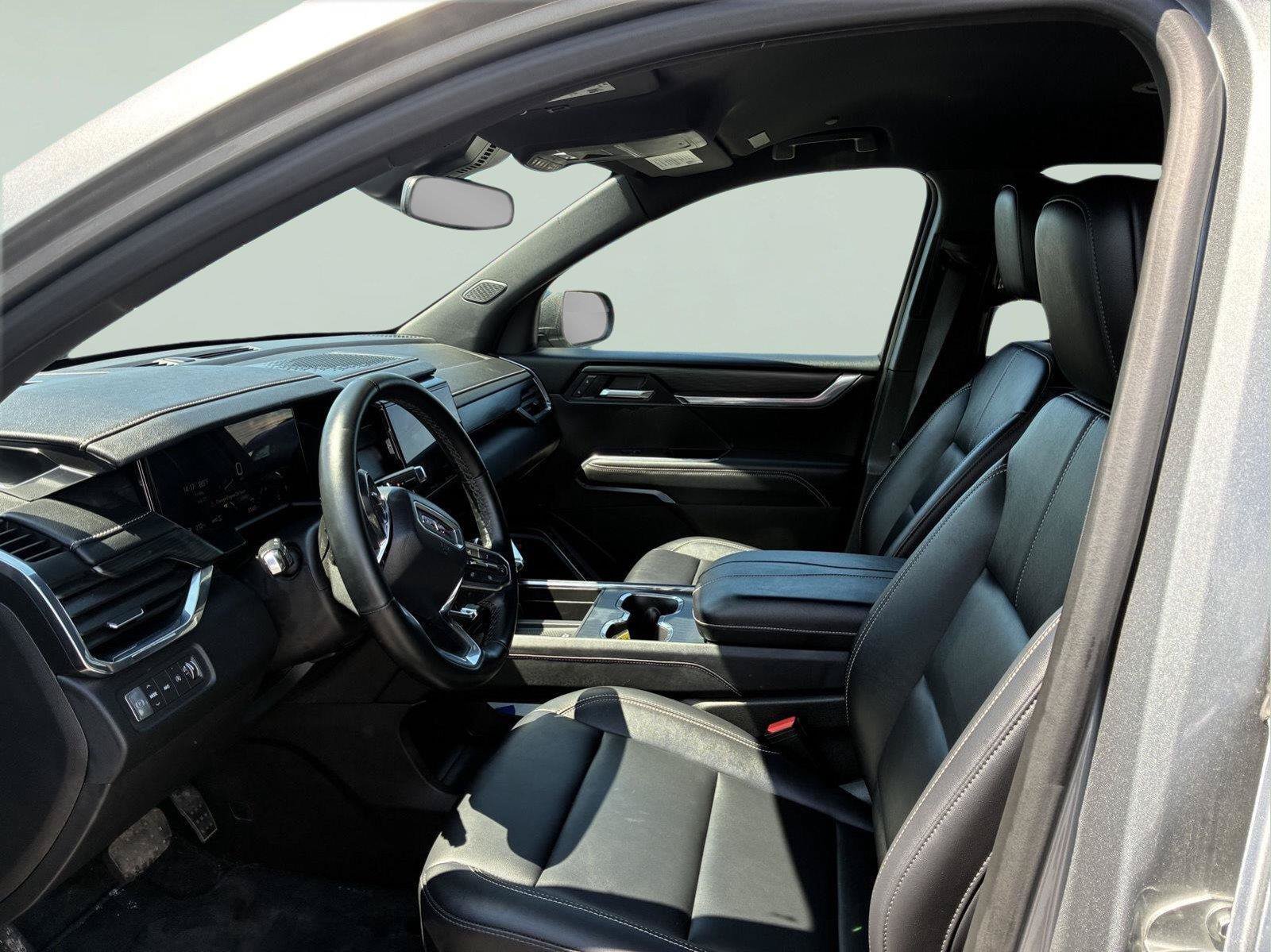 Used 2025 GMC Acadia Elevation w/ Elevation Premium Package AWD/4WD image 51
