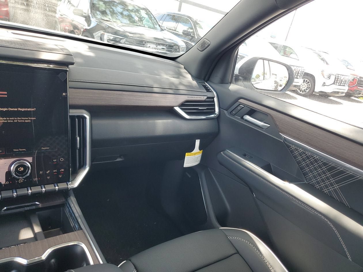 New 2026 GMC Acadia Denali w/ Super Cruise Package FWD image 15