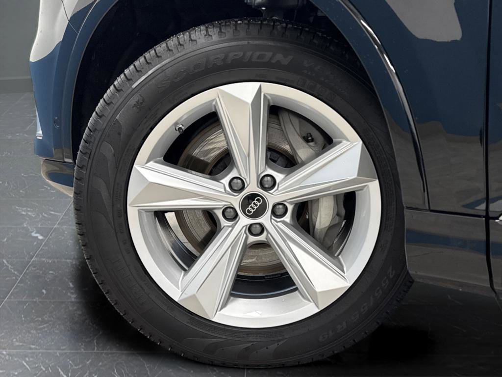 Used 2023 Audi Q7 2.0T Premium w/ Convenience Package image 38