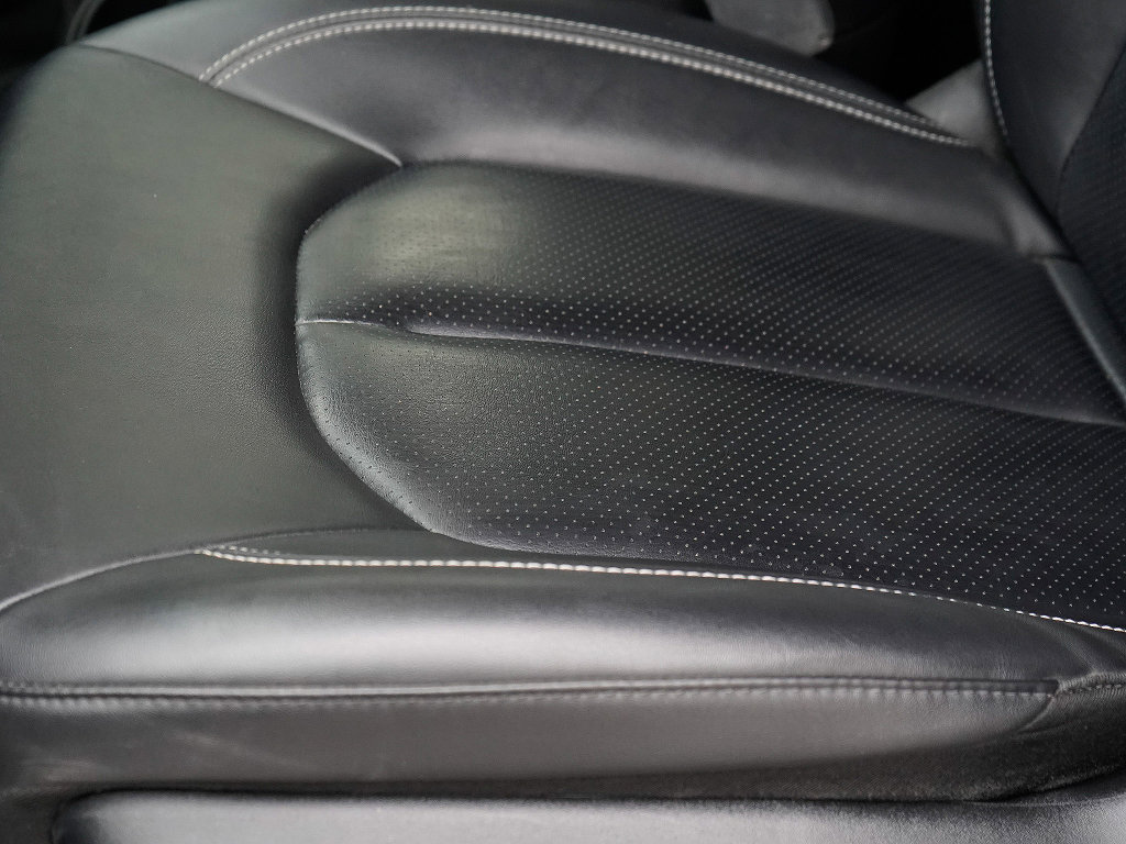 Used 2024 Chrysler Pacifica Limited image 24