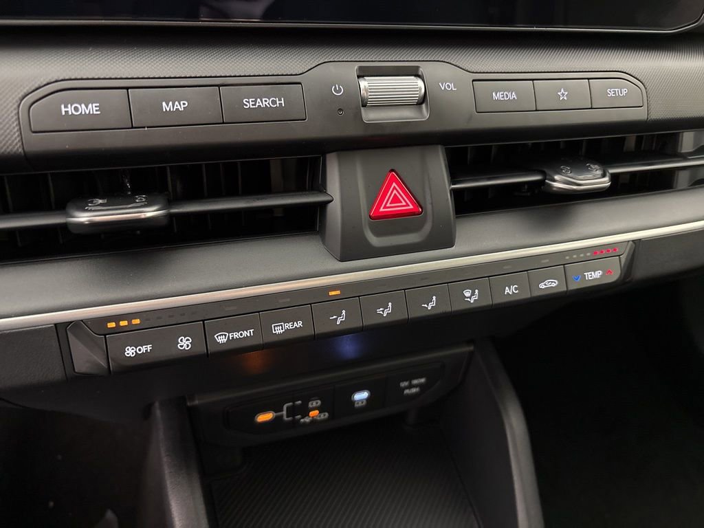 New 2026 Kia K4 LXS image 32