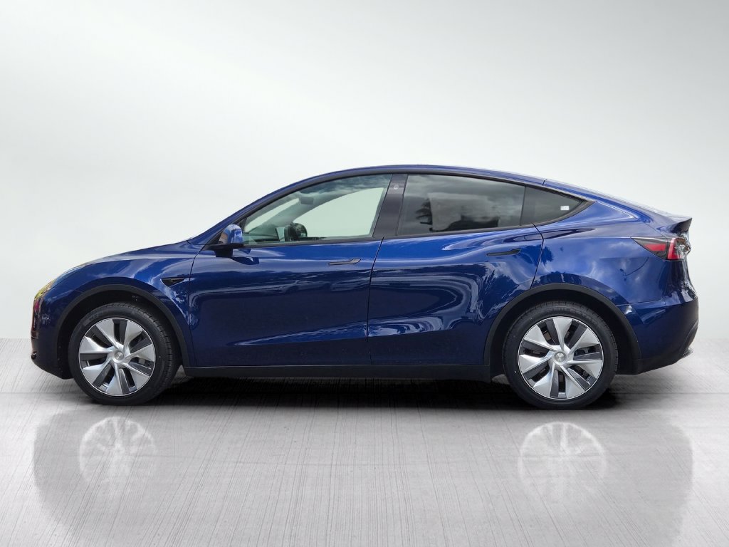 Used 2023 Tesla Model Y Long Range AWD/4WD image 7