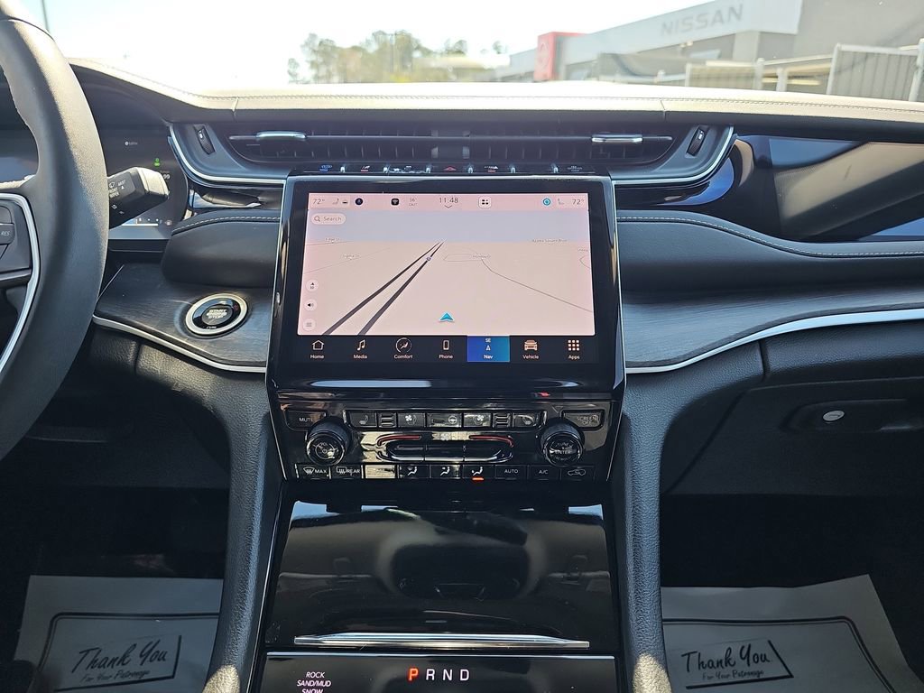 Used 2022 Jeep Grand Cherokee Limited 4xe w/ Luxury Tech Group II image 24