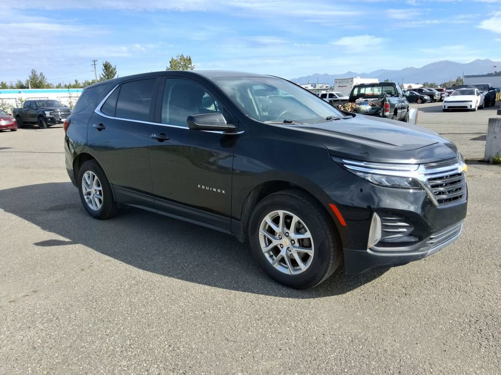 Used 2023 Chevrolet Equinox LT AWD/4WD image 2