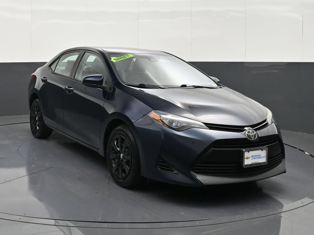 Used 2017 Toyota Corolla LE FWD image 7