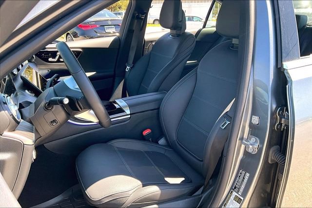 New 2025 Mercedes-Benz C 300 Sedan image 8