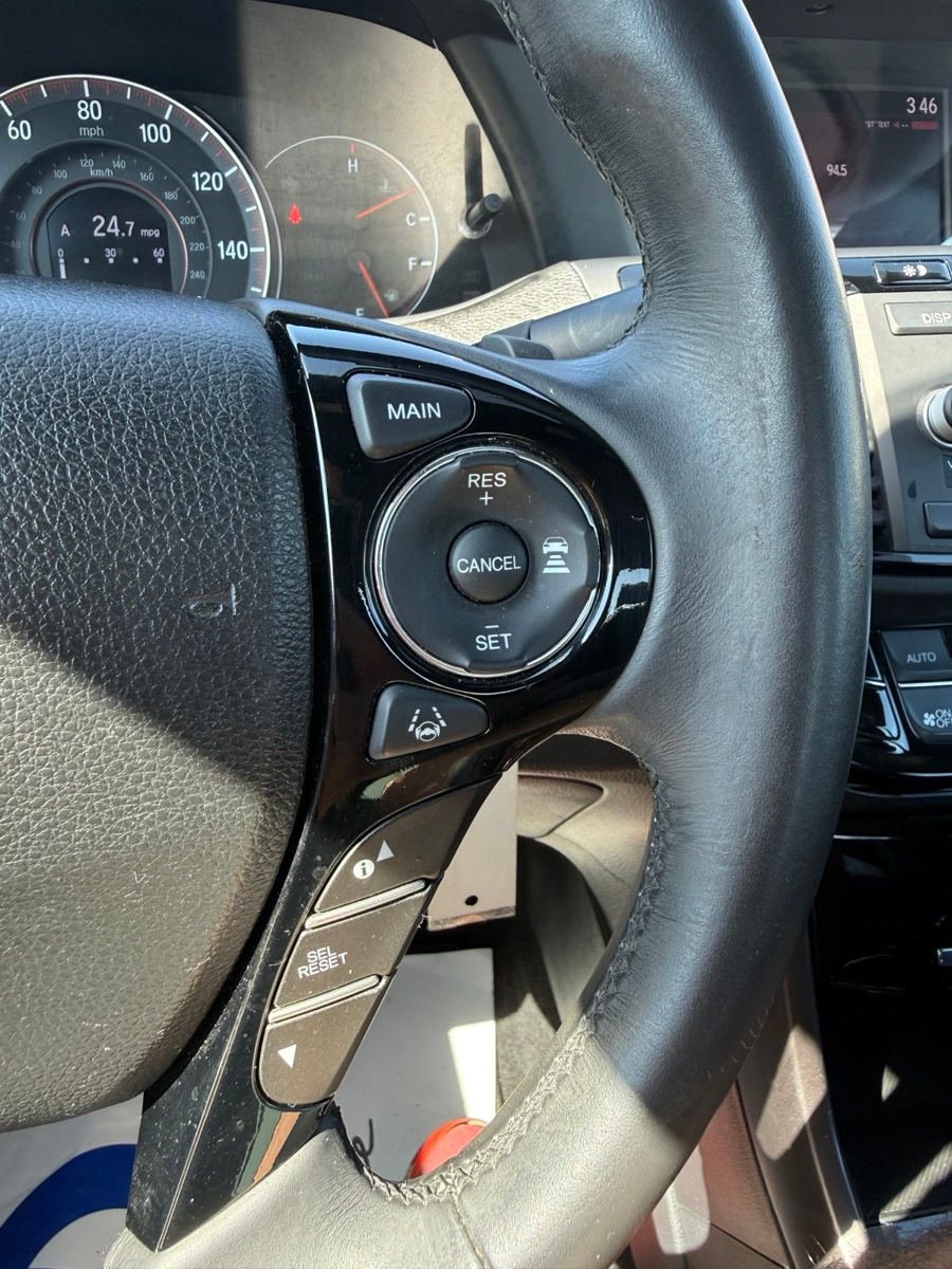 Used 2016 Honda Accord Sport image 15
