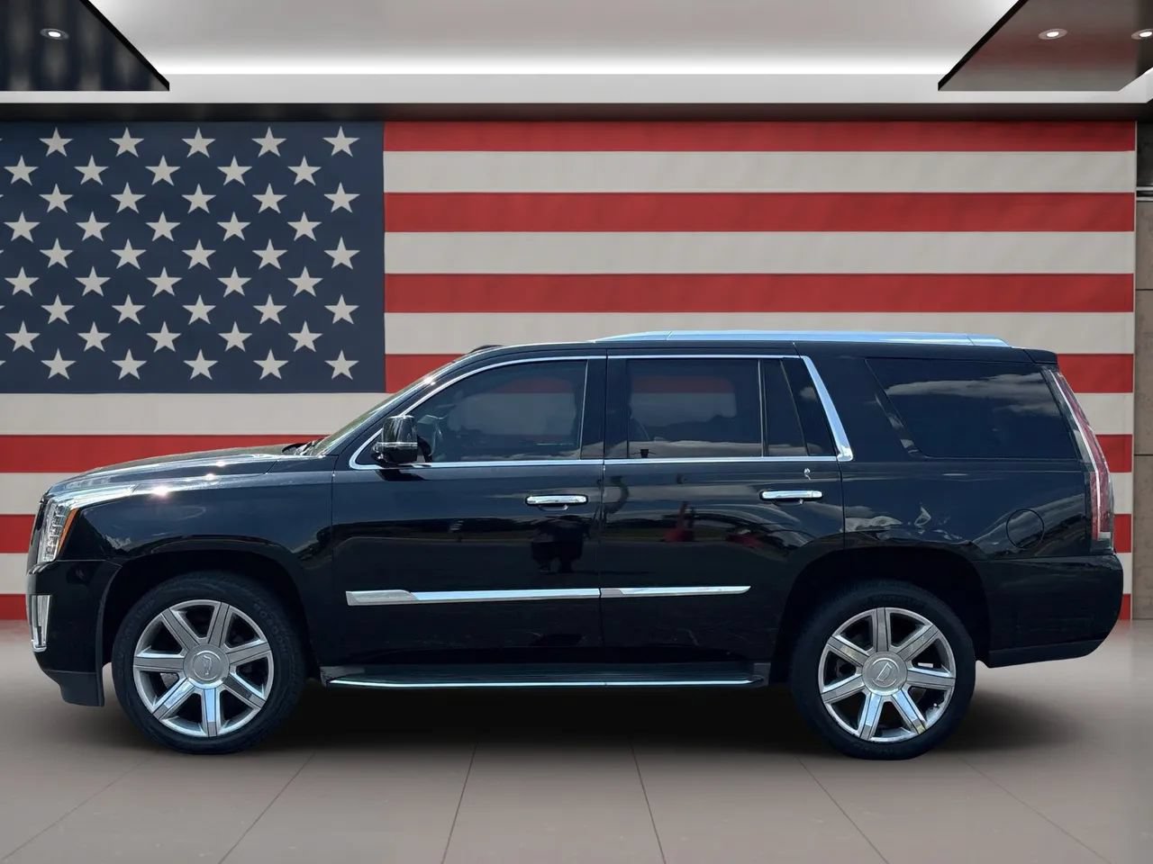 Used 2015 Cadillac Escalade Luxury AWD/4WD image 4