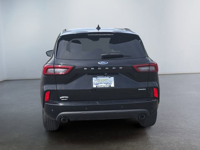 Used 2023 Ford Escape ST-Line w/ Tech Pack #1 AWD/4WD image 4