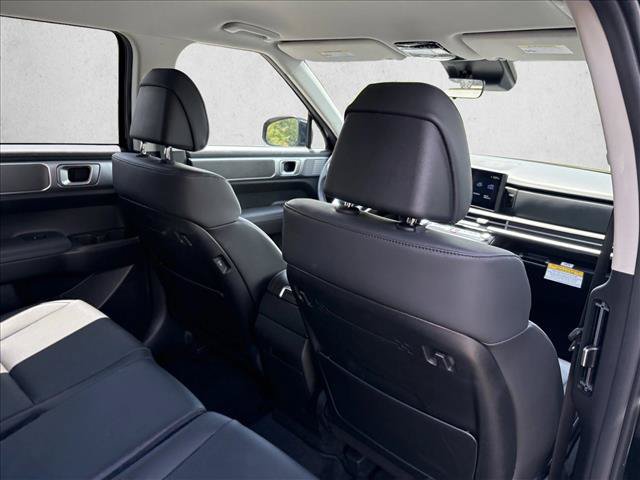 Used 2026 Hyundai Santa Fe SEL FWD image 22