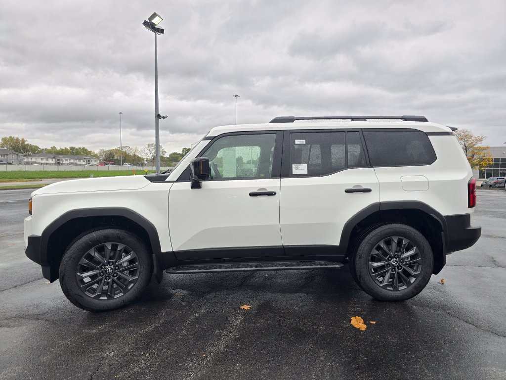New 2027 Toyota Land Cruiser w/ Premium Package AWD/4WD image 15
