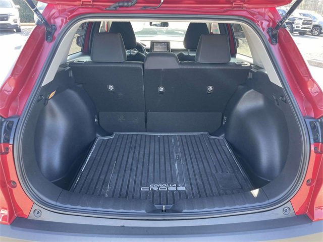 Used 2022 Toyota Corolla Cross LE image 23