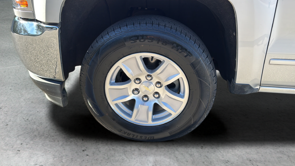 Used 2018 Chevrolet Silverado 1500 LT w/ All Star Edition RWD image 25