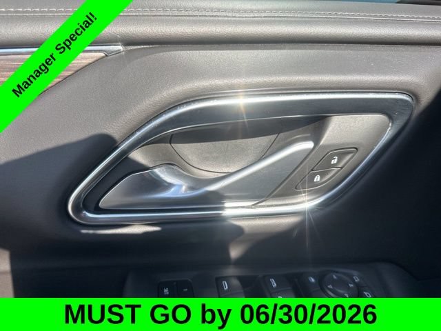 Used 2022 Chevrolet Tahoe LT w/ Luxury Package AWD/4WD image 12