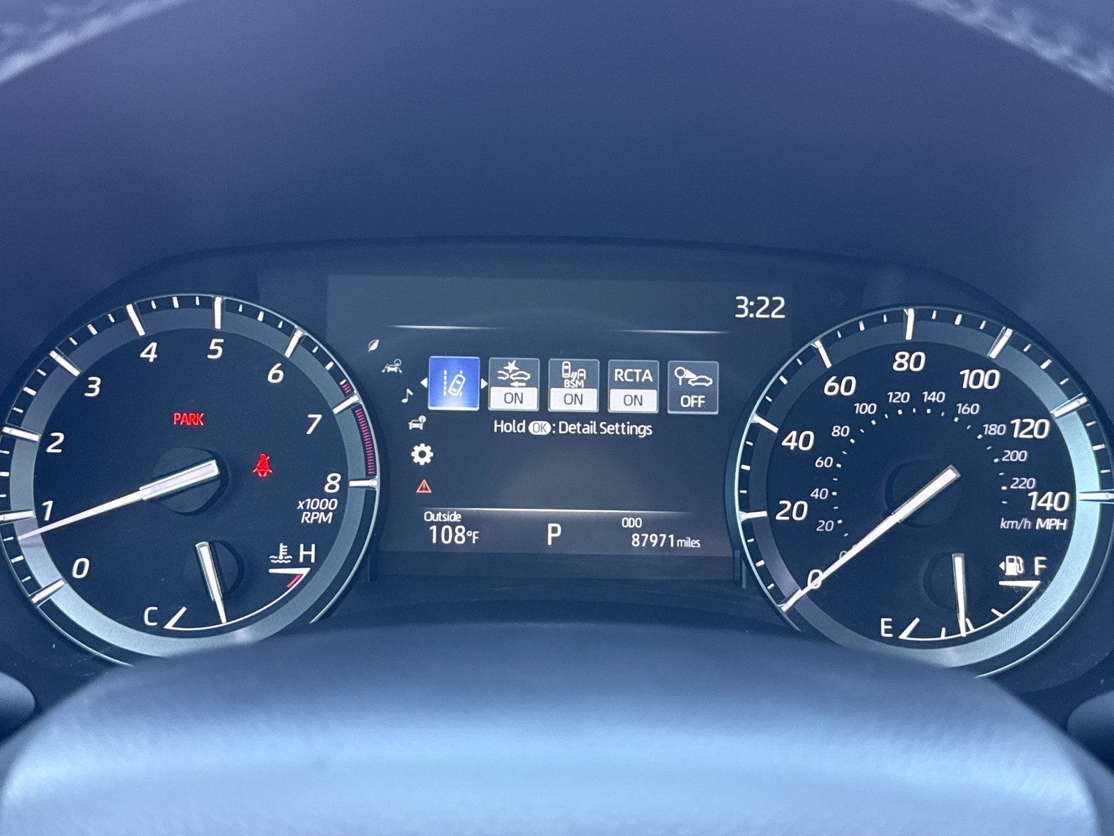 Used 2020 Toyota Highlander XLE FWD image 22