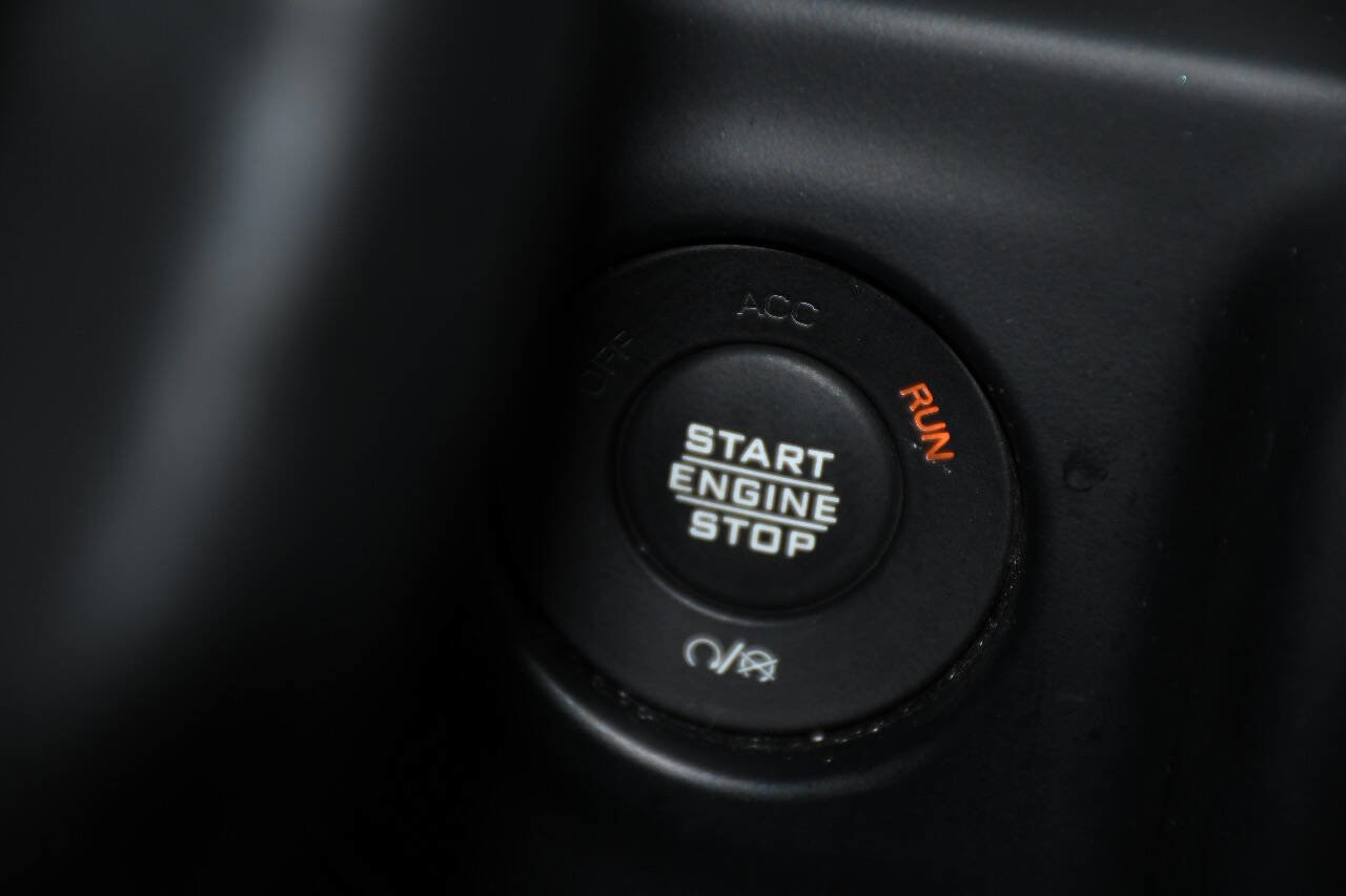 Used 2020 Jeep Wrangler Unlimited Sport S image 32