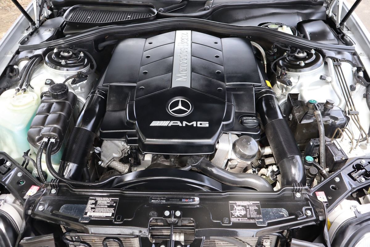 Used 2002 Mercedes-Benz CL 55 AMG image 37