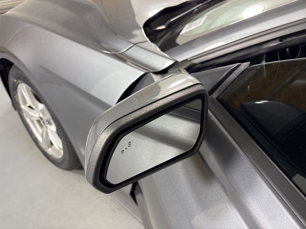 Used 2022 Ford Mustang Coupe image 18